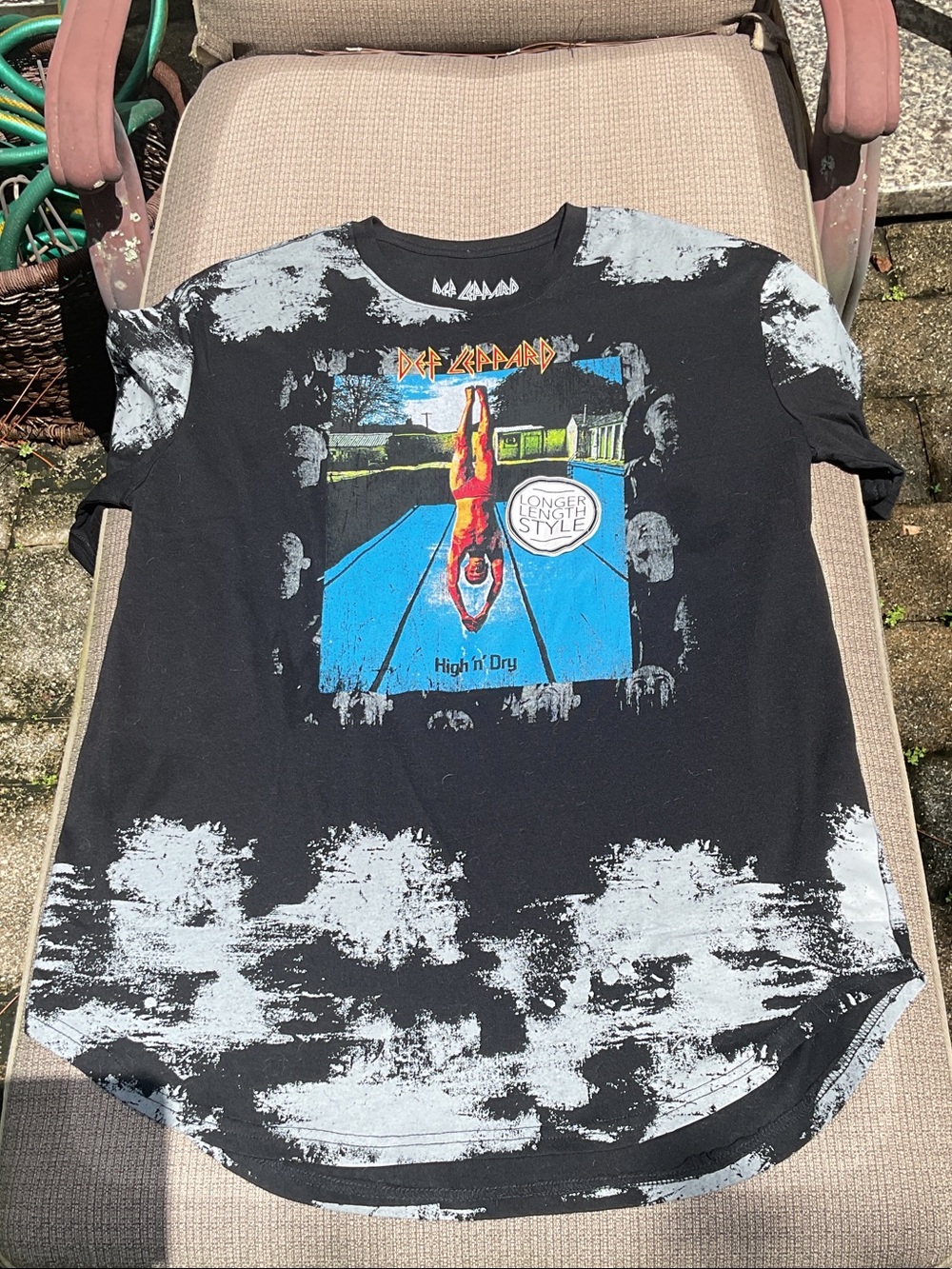Def Leppard High 'n' Dry Graphic Short Sleeve Tee in Black